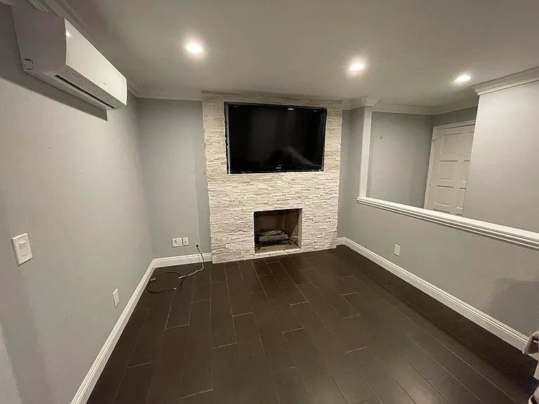 1024 Cabrillo Park Dr #D — Photo 2