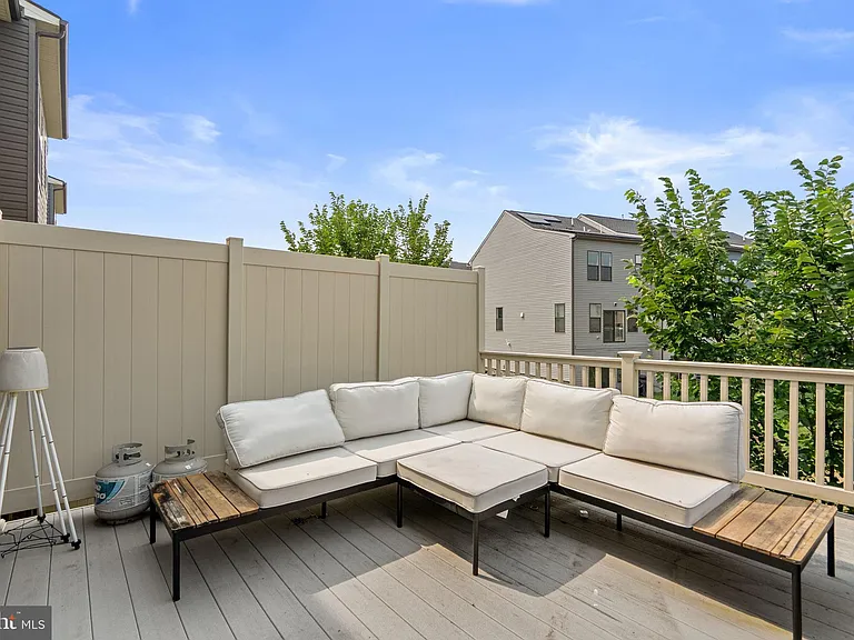10313 Vista Meadow Way — Photo 25