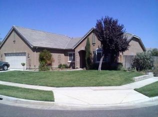 3046 S Virmargo Ct, Visalia, CA 93292