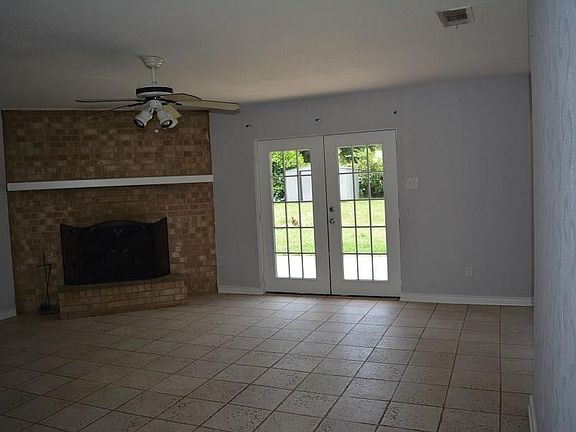 4th image of 1812 Knoxville Dr