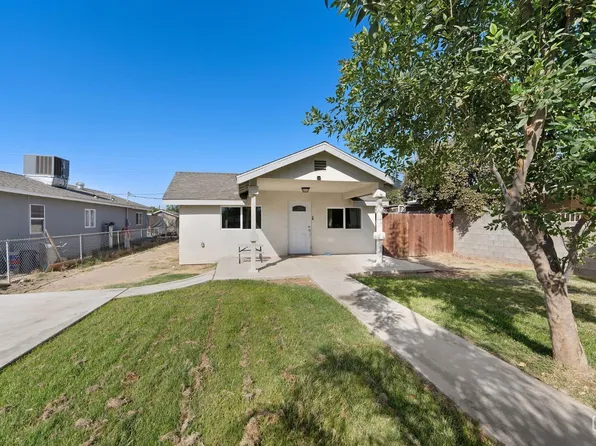 11012 San Fernando St, Lamont, CA 93241