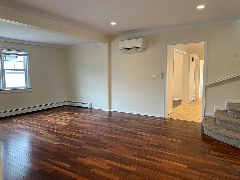 24 Hall Ave — Photo 2