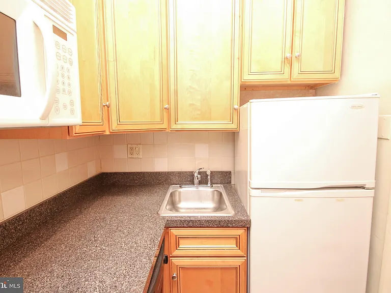 1616 Pine St #A2 — Photo 9