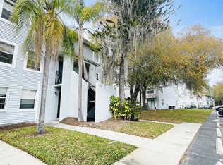 7120 Waterside Dr #106, Tampa, FL 33617
