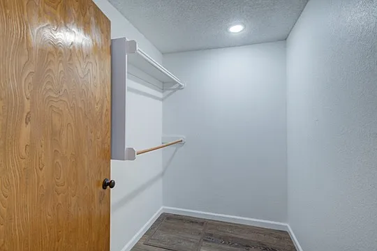 6460 N Remington Ave — Photo 11