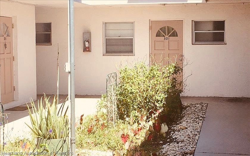 1st image of 301 Golf Villas Ct NW