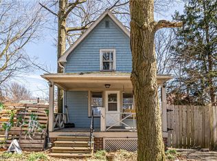 947 Woodview Rd, Cleveland Heights, OH 44121