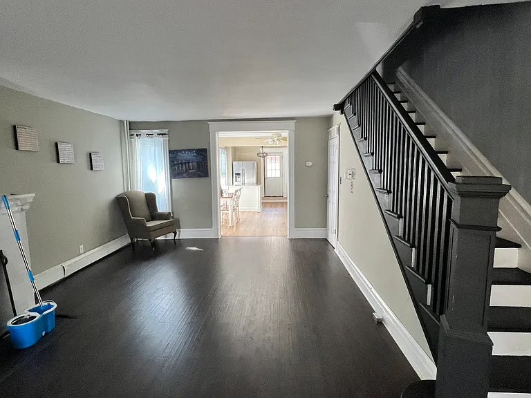 840 W Walnut St #1 — Photo 11