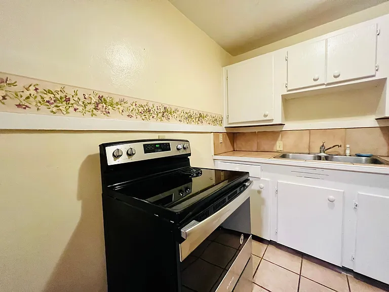 708 Shearer Ave #2 — Photo 8