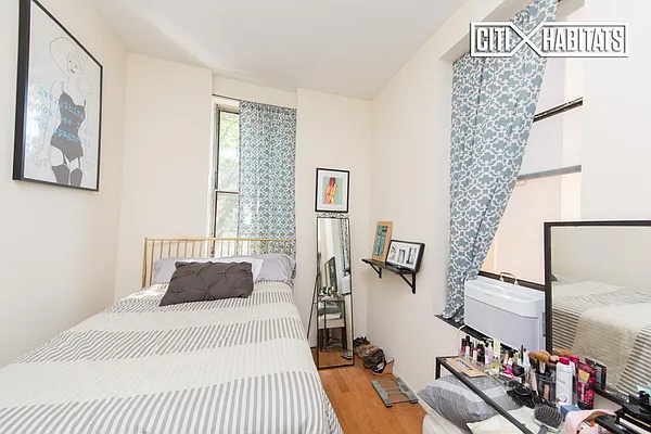 Rented by Citi Habitats | media 50