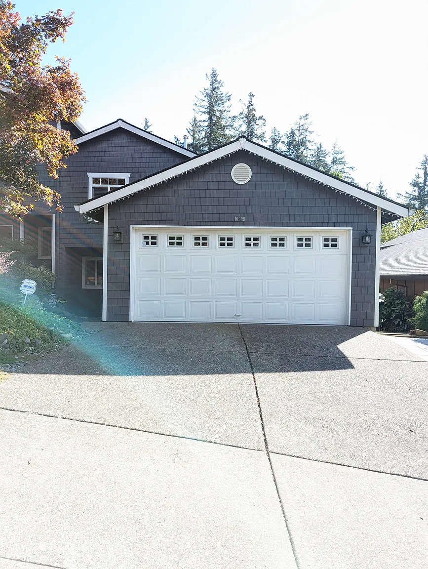 10988 NW Leahy Rd photo 1