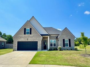 8763 Shipp Cv, Millington, TN 38053