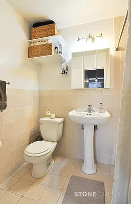 Rented by Stonecrest Realty | media 6