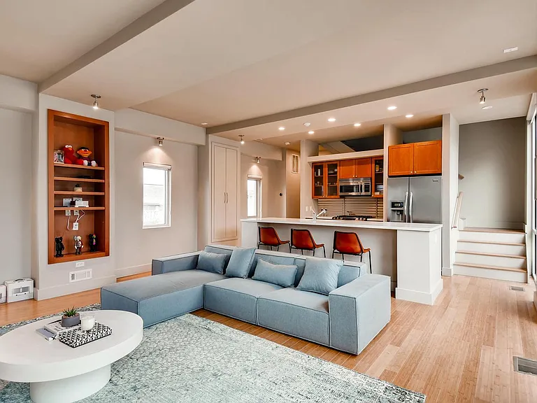 574 Marietta St NW — Photo 3