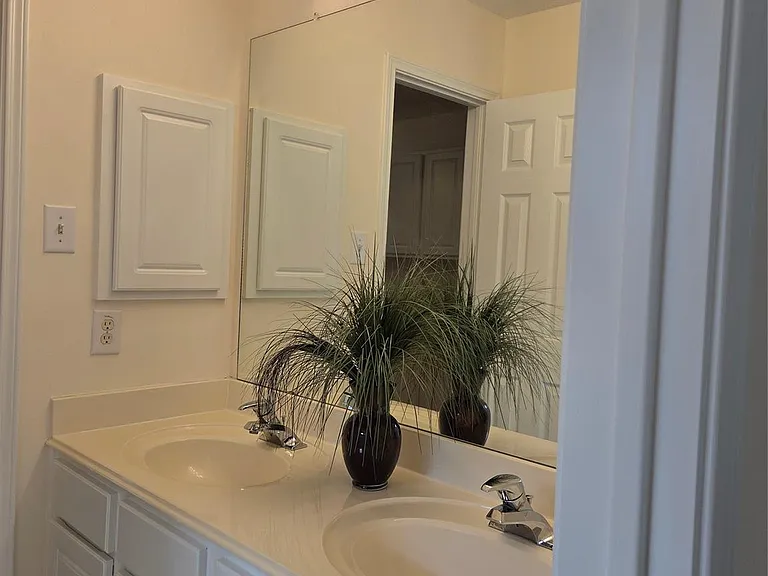 4306 Lakeside Meadow Dr — Photo 30