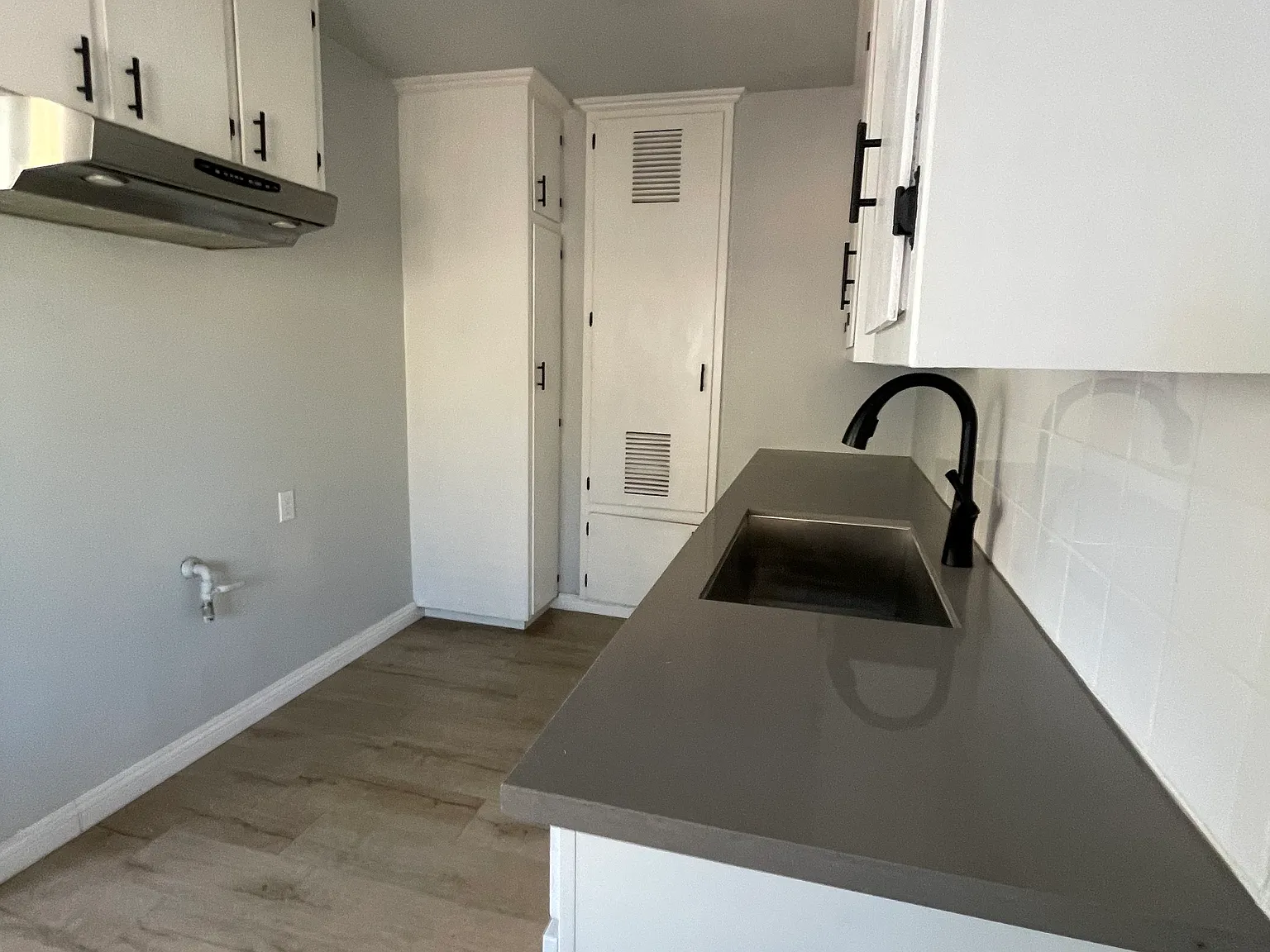 3422 Percy St — Photo 2