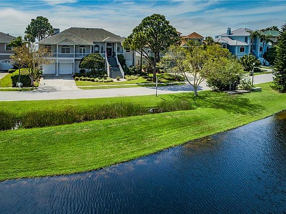 2nd image of 2083 N Pointe Alexis Dr