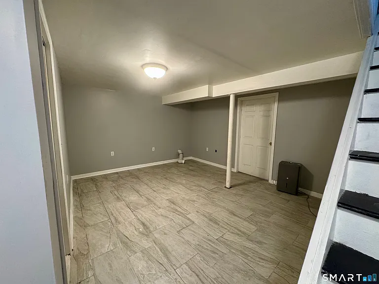 23 Katie Ln — Photo 11