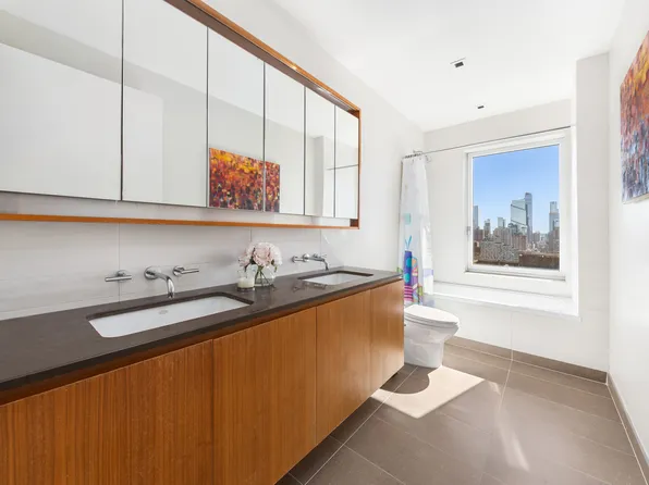 555 West 59th Street image 12 of 14