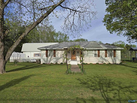 2nd image of 33 Irby Cir