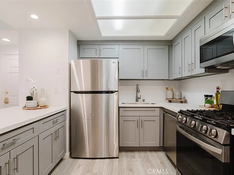 435 E Valencia Ave #105 — Photo 13