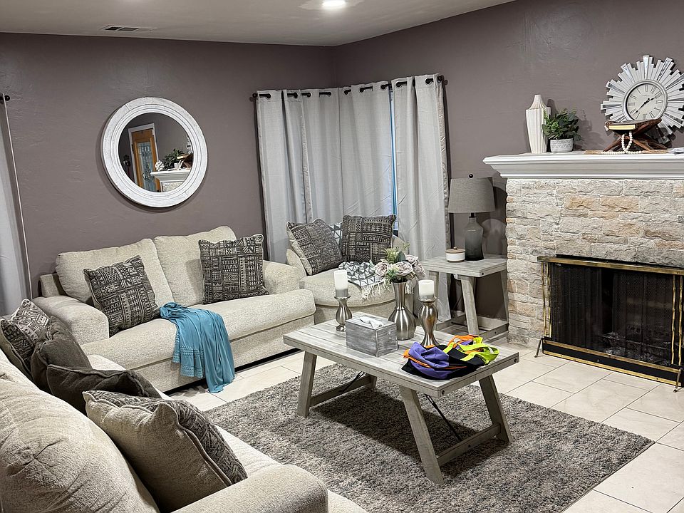 1st image of 2930 Knoll Dr