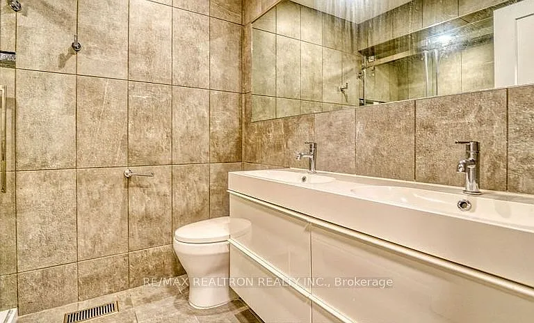 90 Oke Rd #MAIN FLOOR — Photo 25