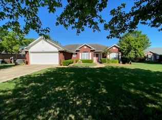 300 Kelly Cir, Lavaca, AR 72941