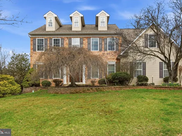 495 Reginald Ln, Collegeville, PA 19426