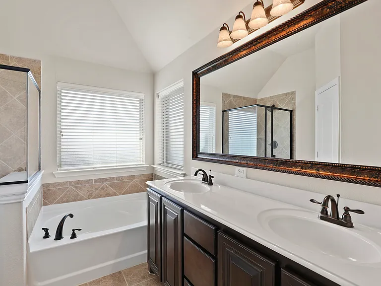 4914 Camp Verde Cir — Photo 23