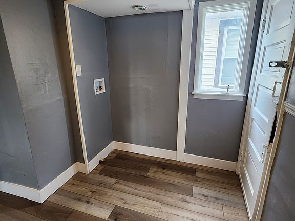 5th image of 38 Gatchell St #2