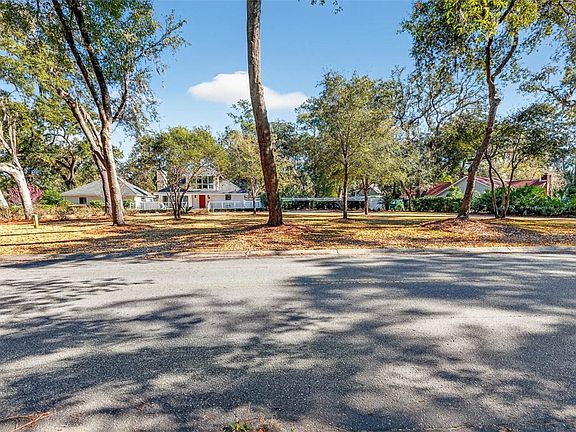 2nd image of 116 General Oglethorpe Rd