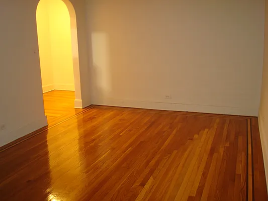 Rented by Realty 2000 Corp | media 20