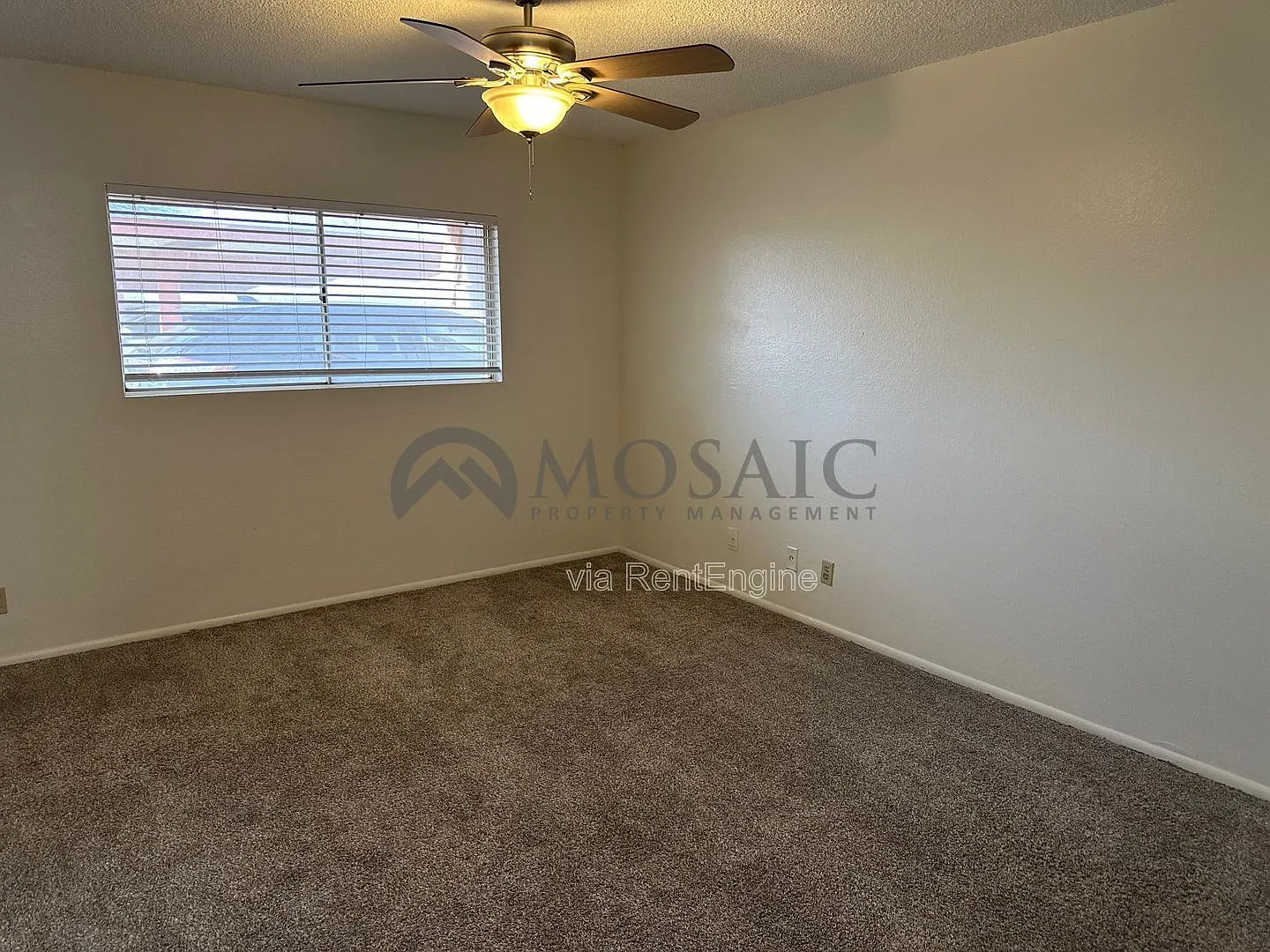 2 bed, 1.0 bath, 861 sqft, $925 — Photo 4
