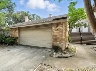 8 Oak Villa Rd #G-2, Canyon Lake, TX 78133