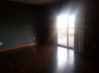 425 Thornton St APT D, Leavenworth, KS 66048