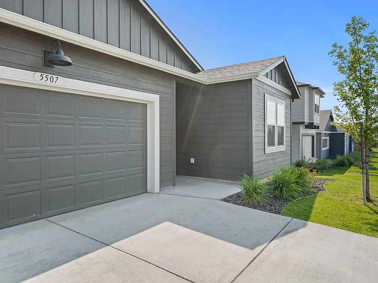 5507 W Georgetown Ln — Photo 13