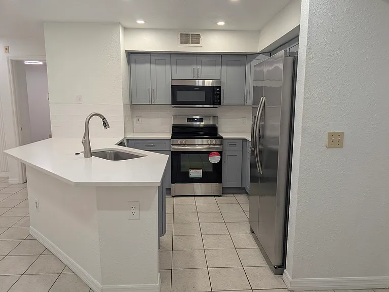831 Camargo Way #112 — Photo 16