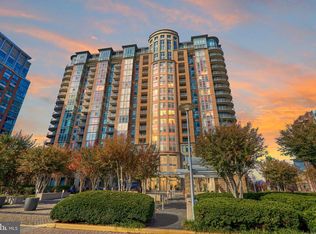 One Park Crest Condominium, Mc Lean, VA 22102