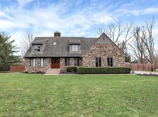 11077 Spring Mill Ln, Carmel, IN 46032