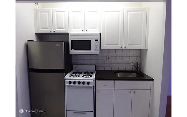 Rented by Douglas Elliman | media 21