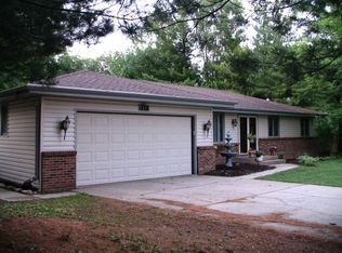 8138 Prince Charming Ln, Roscoe, IL 61073