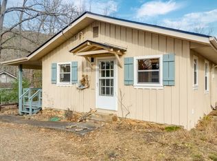 194 Old Cabin Rd, Franklin, NC 28734