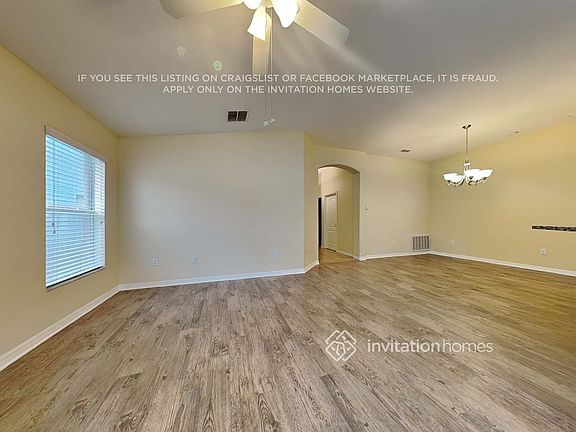 3rd image of 3252 Berwick Ln