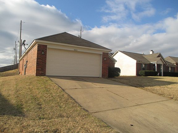 782877_ Front Left_01062016