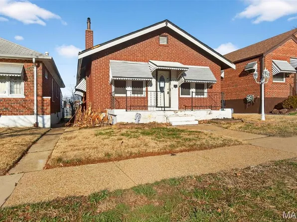 5947 Summit Pl, Saint Louis, MO 63147