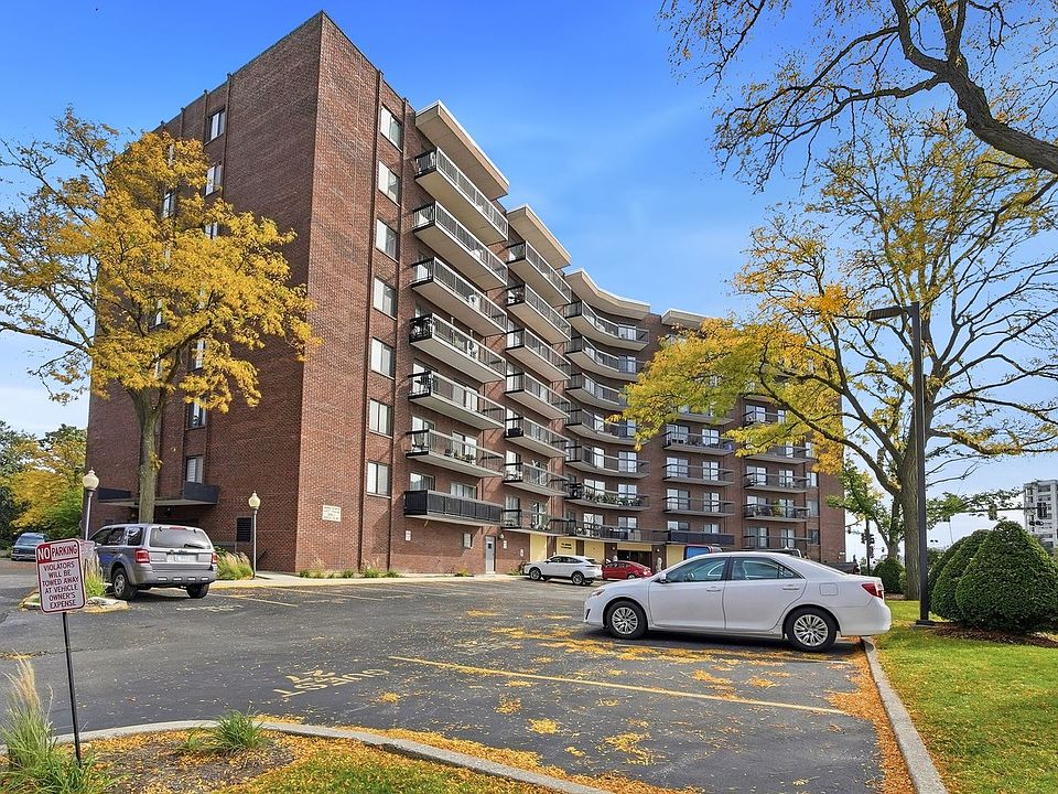 1st image of 711 S River Rd APT 603