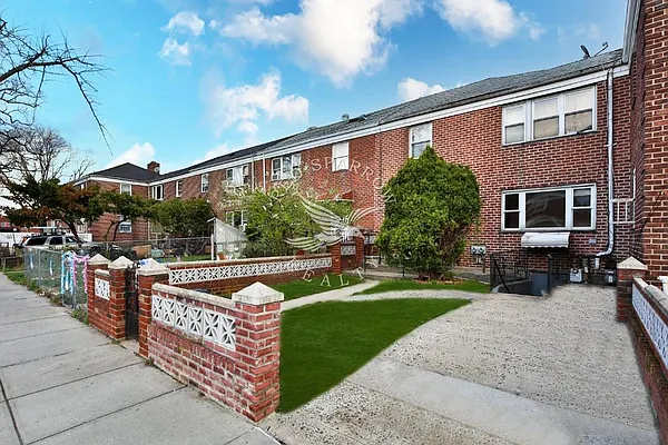 Rented by Red Sparrow Realty Group | media 12