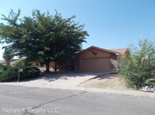 2106 Forest Trail Rd SE, Rio Rancho, NM 87124