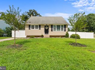 209 Oak Ave, Blackwood, NJ 08012